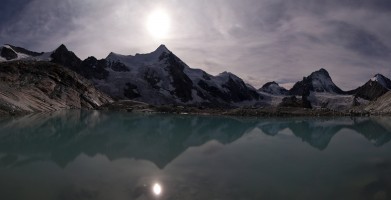 L'emprise de la Nuit sur le lac sans nom